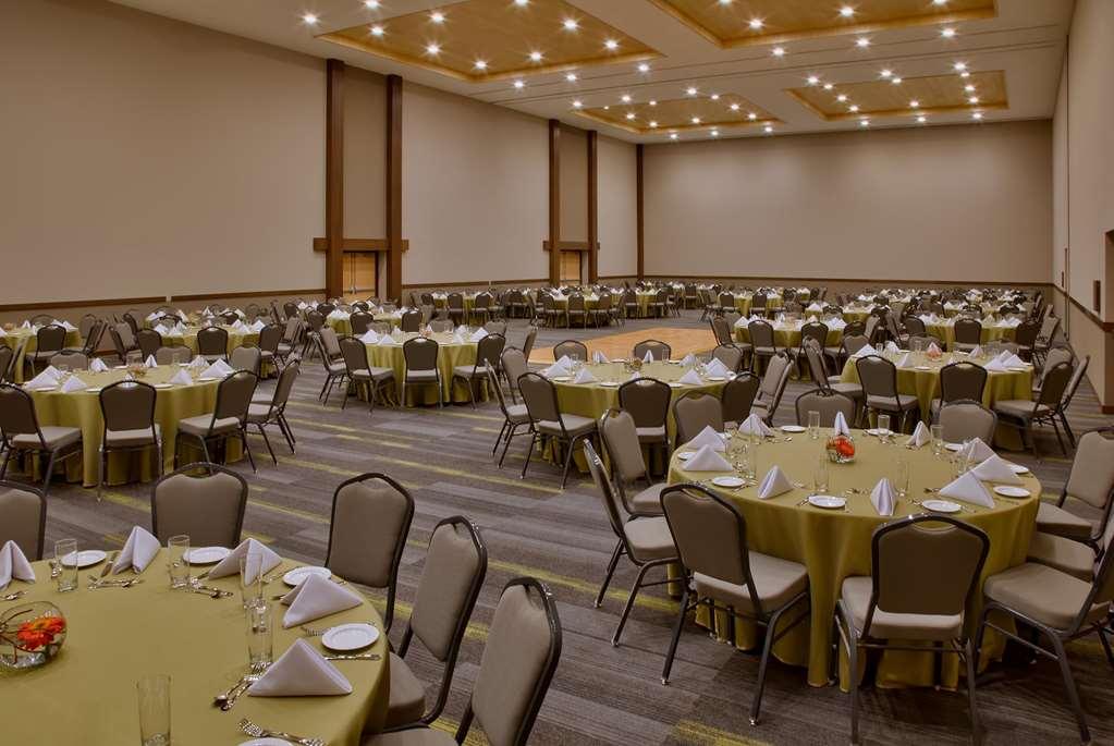 Hotel Galeria Plaza Irapuato Restaurant foto